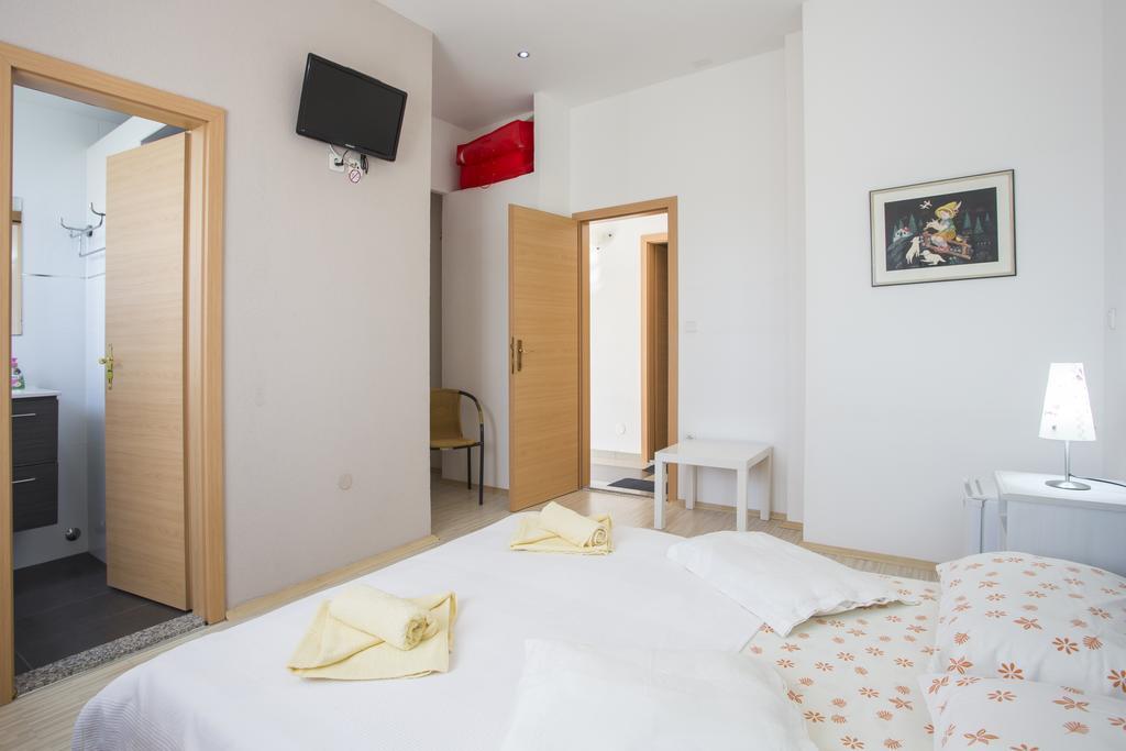 Guest House Croatia Fazana Exterior photo