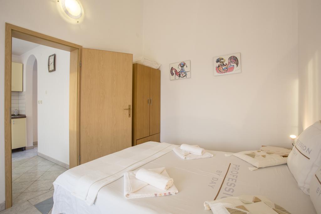 Guest House Croatia Fazana Exterior photo
